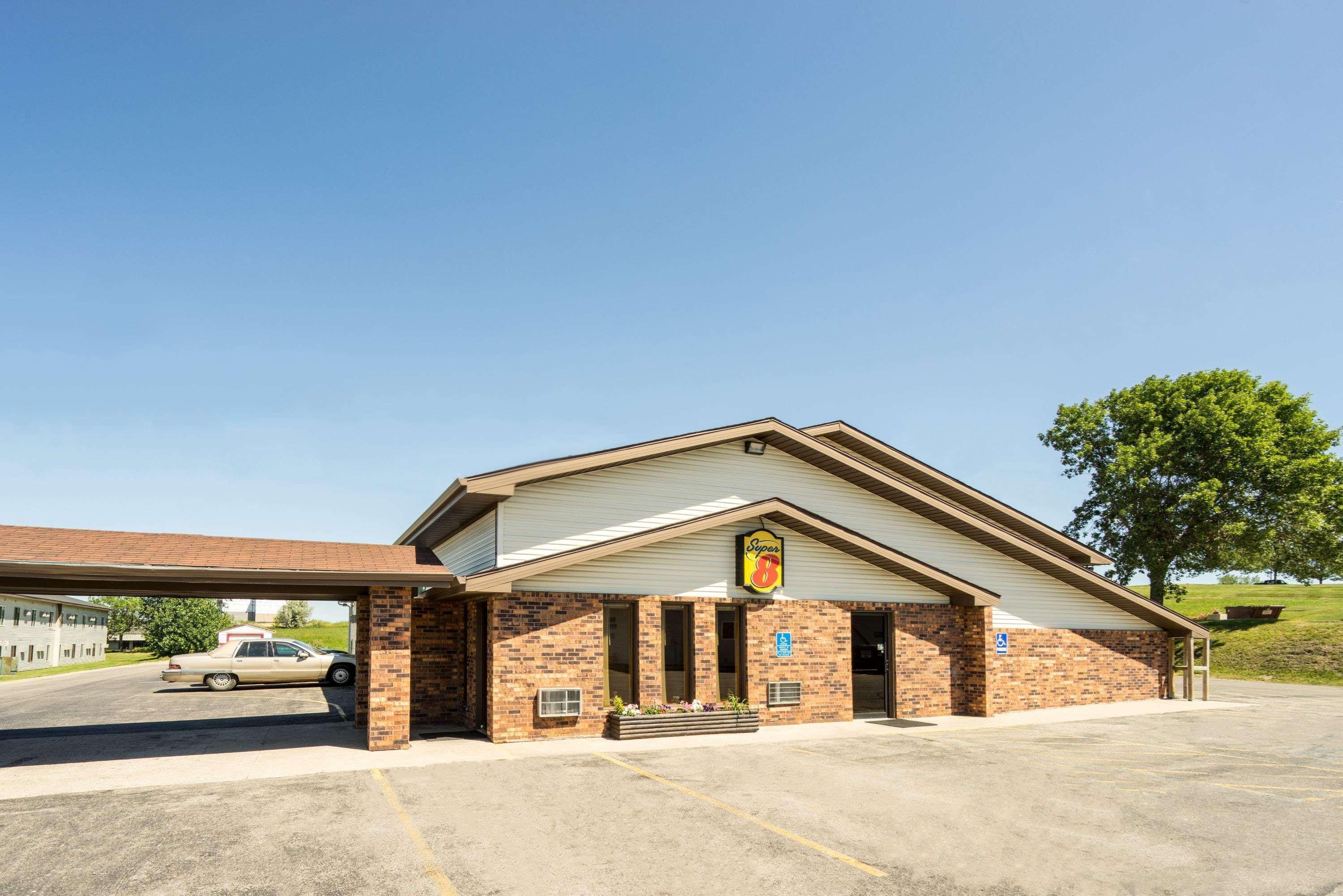 Super 8 By Wyndham Fergus Falls Exterior foto